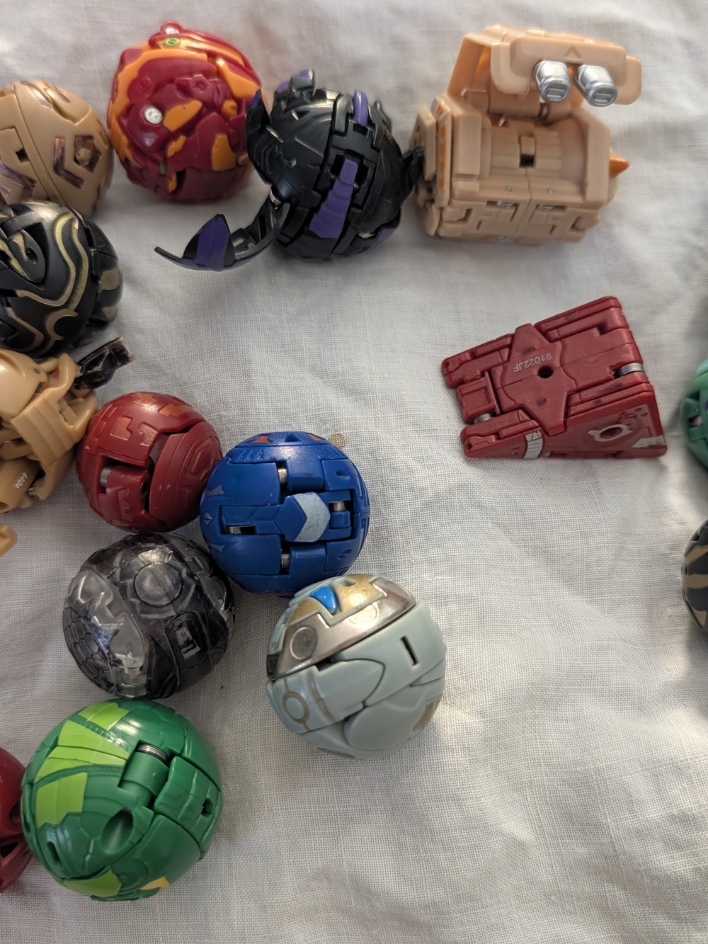 Lot Of 17 Bakugan Toys. Used. Great Condition